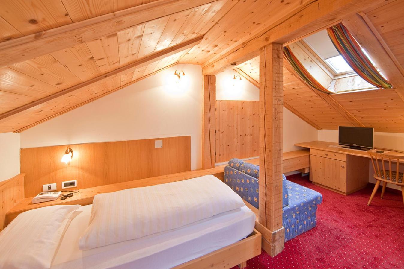 Hotel Rainegg ヴァルダーオラ エクステリア 写真
